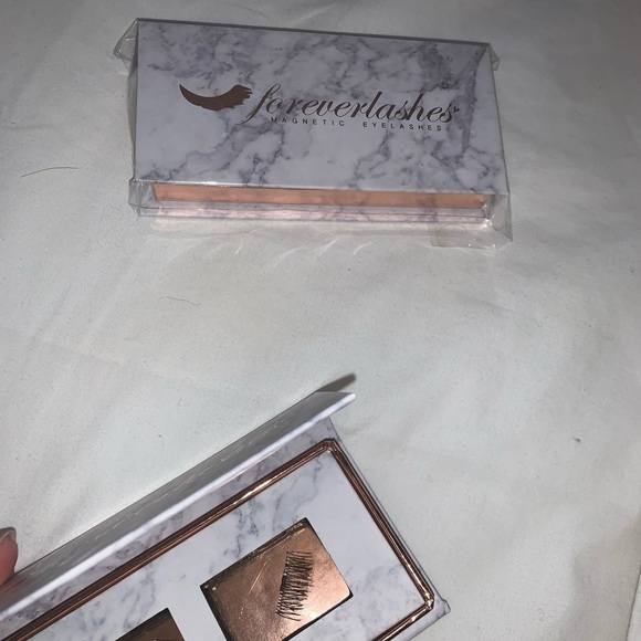 2x Magnetic eyelashes - Picture 3 of 3